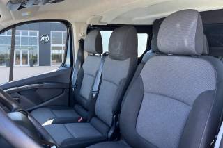 RENAULT Trafic usata, con Fari LED
