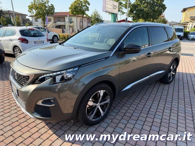 PEUGEOT 5008 usata, con Airbag