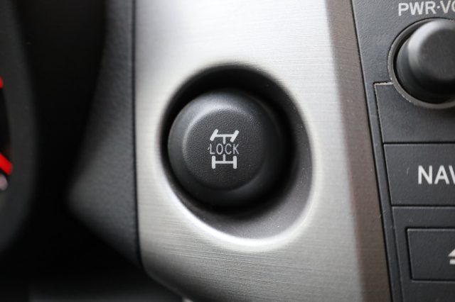TOYOTA RAV 4 usata, con Sensore di luce