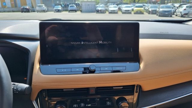 NISSAN X-Trail usata, con Specchietti laterali elettrici