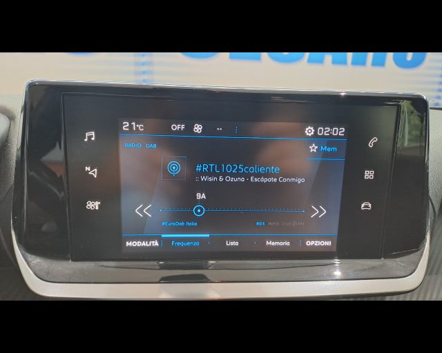 PEUGEOT 2008 usata, con Cruise Control