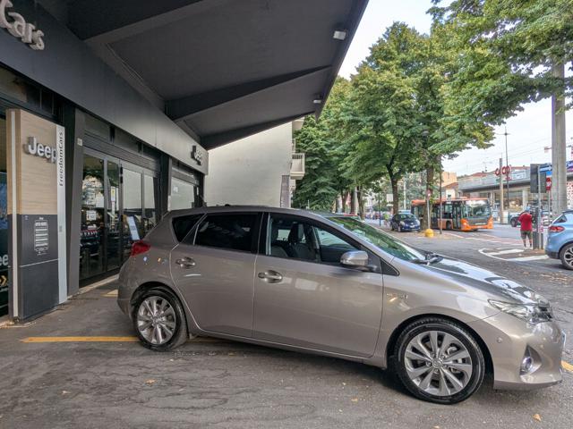 TOYOTA Auris usata, con Alzacristalli elettrici