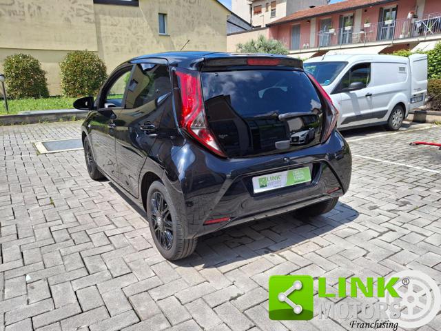 TOYOTA Aygo usata, con Controllo automatico clima
