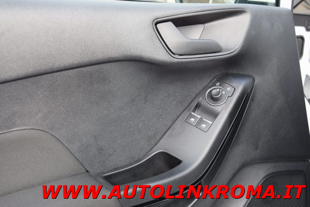 FORD Fiesta usata, con Touch screen