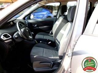 RENAULT Scenic usata, con Controllo automatico clima