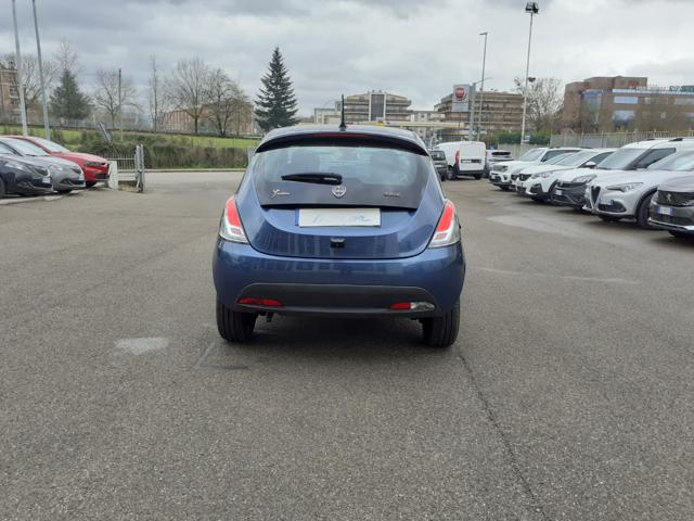 LANCIA Ypsilon usata, con Autoradio