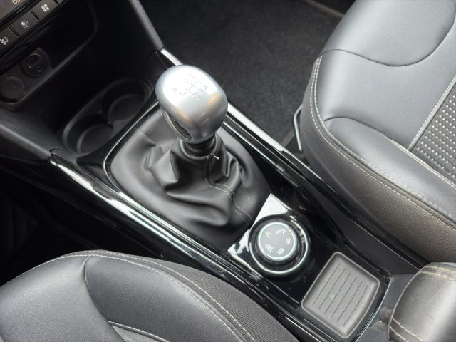 PEUGEOT 2008 usata, con Sensore di pioggia