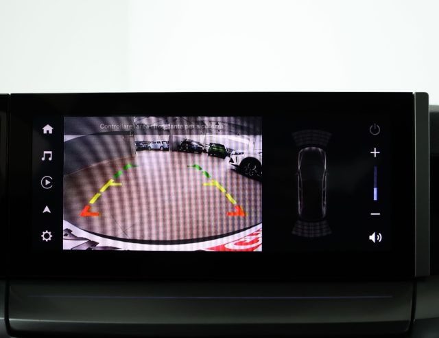 OPEL Frontera usata, con Autoradio digitale