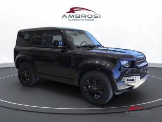 LAND ROVER Defender usata 1
