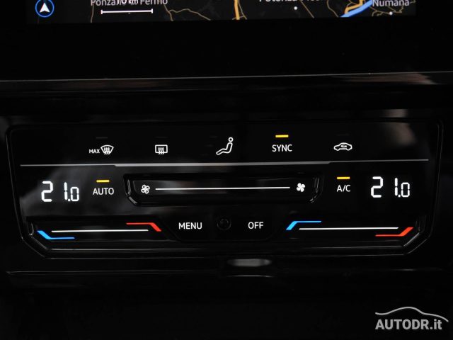 VOLKSWAGEN Passat Variant usata, con Cerchi in lega