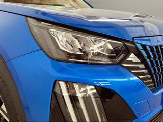 PEUGEOT 2008 usata, con Volante multifunzione