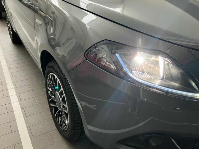 LANCIA Ypsilon usata, con Sedile posteriore sdoppiato