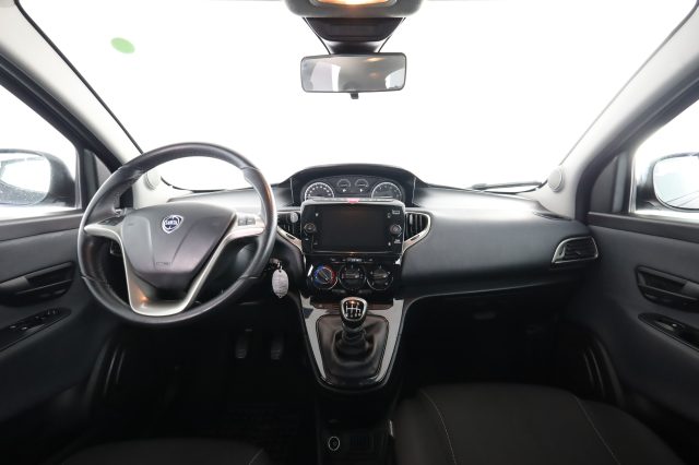 LANCIA Ypsilon usata 10