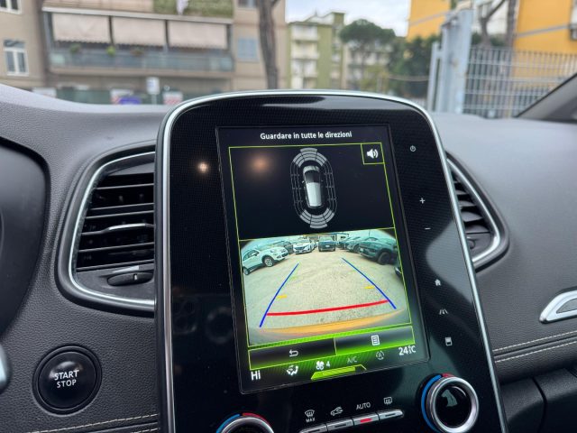RENAULT Scenic usata, con Park Distance Control