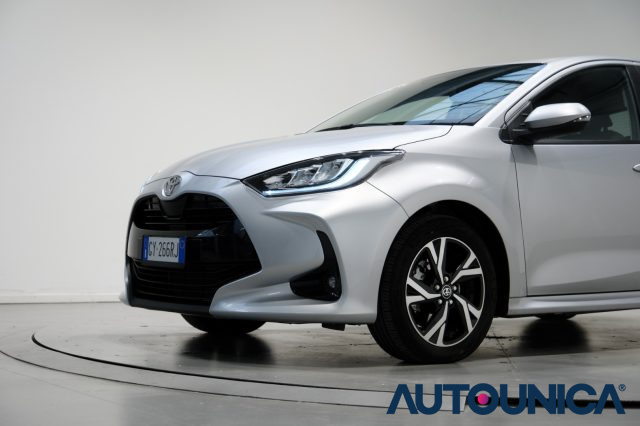 TOYOTA Yaris usata, con Cruise Control