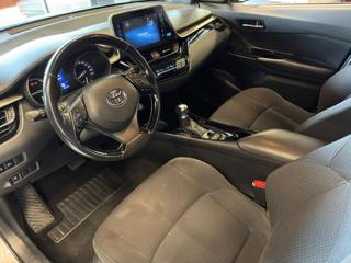 TOYOTA C-HR usata, con Controllo automatico clima