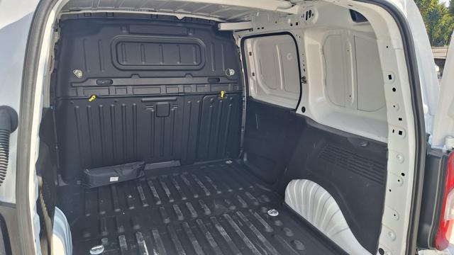 PEUGEOT Partner usata, con Specchietti laterali elettrici