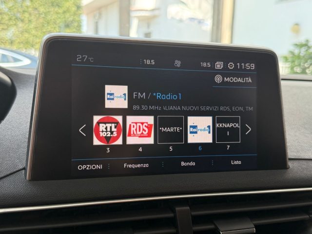 PEUGEOT 3008 usata, con Volante in pelle