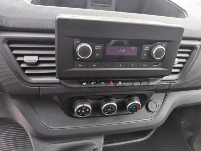 RENAULT Trafic usata, con Bracciolo
