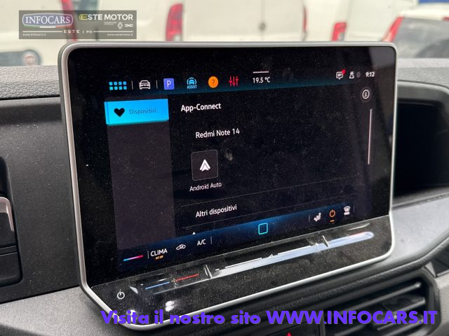 VOLKSWAGEN Crafter usata, con Park Distance Control