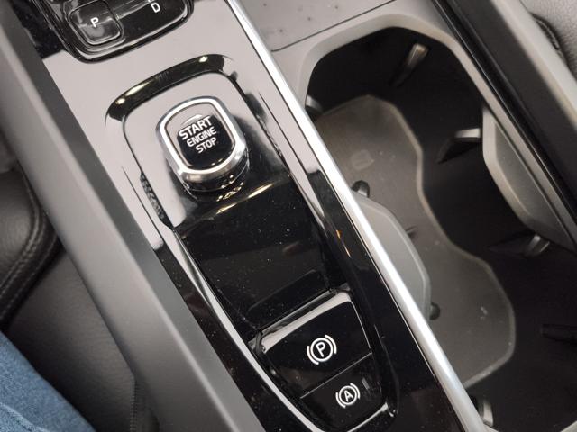 VOLVO XC60 usata, con Volante in pelle