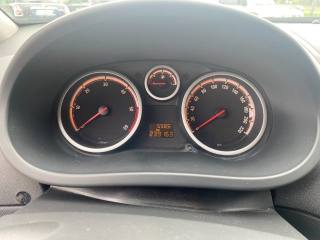 OPEL Corsa usata, con Cruise Control