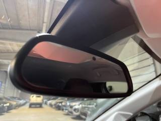 PEUGEOT 208 usata, con Touch screen