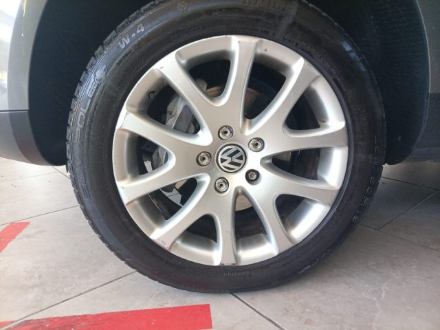 VOLKSWAGEN Touareg usata, con Servosterzo