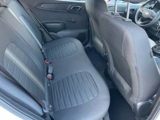 HYUNDAI i10 usata 32