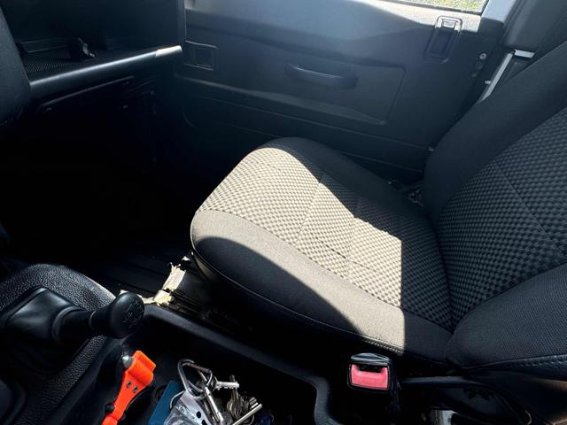 LAND ROVER Defender usata, con Controllo trazione