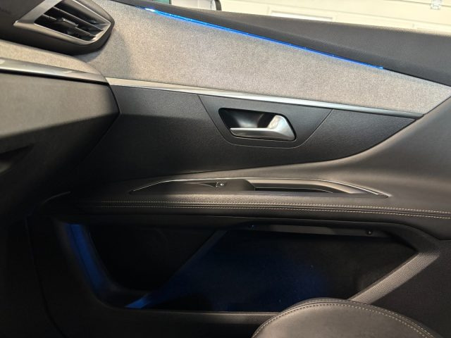 PEUGEOT 3008 usata, con Sistema di navigazione