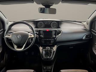 LANCIA Ypsilon usata, con Fendinebbia