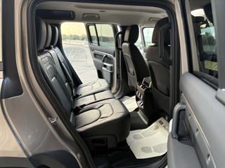 LAND ROVER Defender usata, con Climatizzatore