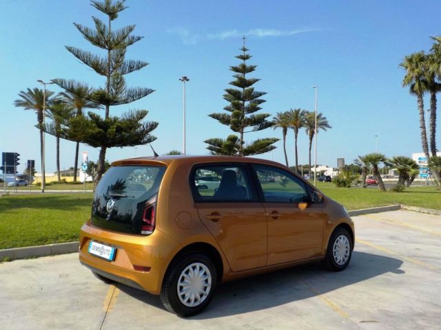 VOLKSWAGEN up! usata, con Cruise Control
