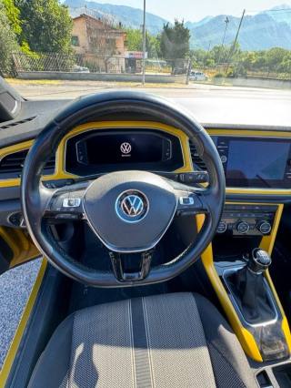 VOLKSWAGEN T-Roc usata, con Autoradio digitale