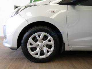 HYUNDAI i10 usata, con Airbag laterali