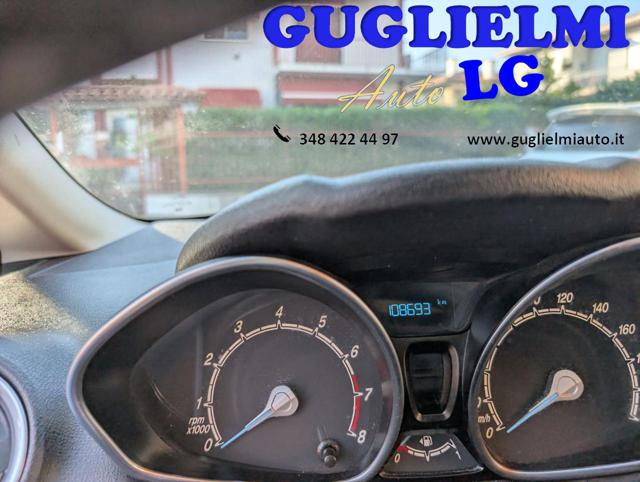FORD Fiesta usata, con USB
