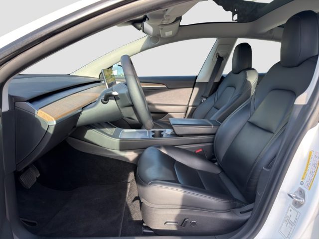 TESLA Model 3 usata 9