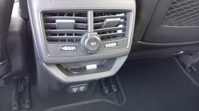 PEUGEOT 3008 usata, con Touch screen