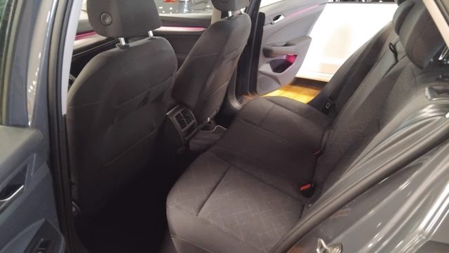 VOLKSWAGEN Golf usata, con Cruise Control