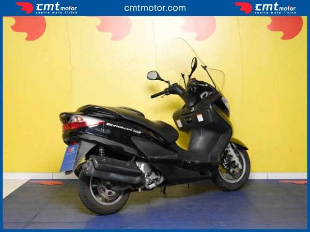 SUZUKI Burgman UH 200 usata 2