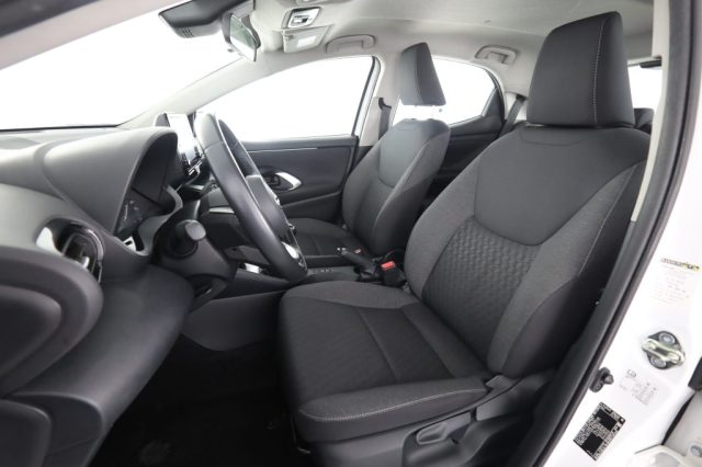 TOYOTA Yaris usata 3