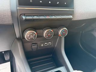 RENAULT Clio usata, con Touch screen