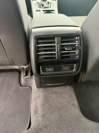 VOLKSWAGEN Passat Variant usata, con Bluetooth