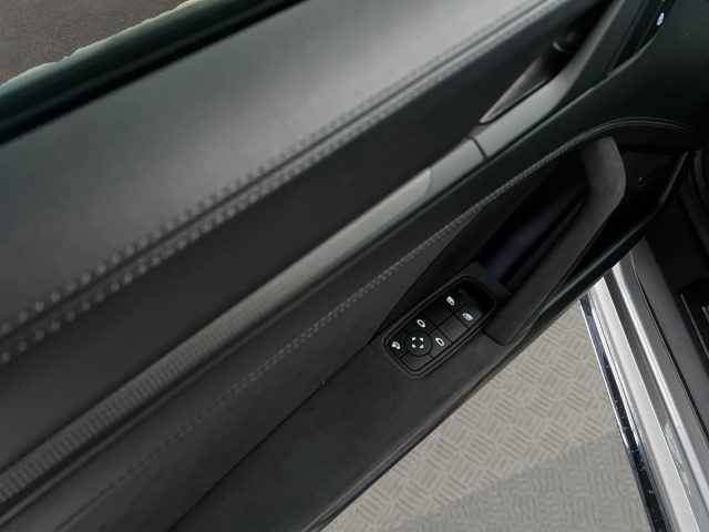 PORSCHE 911 usata, con Servosterzo