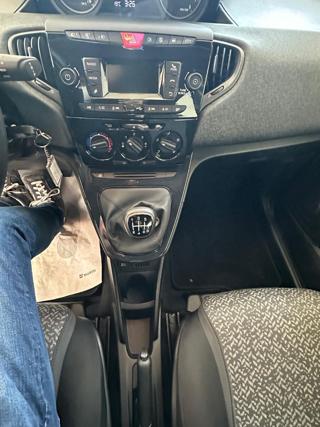 LANCIA Ypsilon usata, con Sedile posteriore sdoppiato