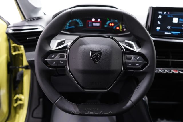 PEUGEOT 208 usata, con Volante in pelle