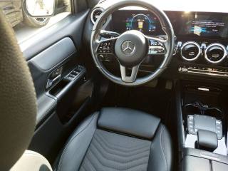 MERCEDES-BENZ GLA 250 usata, con Controllo automatico clima