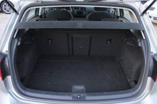 VOLKSWAGEN Golf usata, con ESP