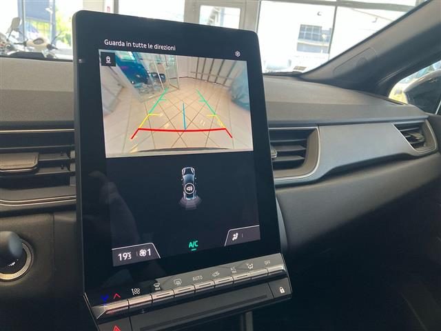 RENAULT Captur usata, con USB